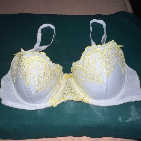 ADORE ME LADIES BRA SIZE 34C - Picture 1 of 4